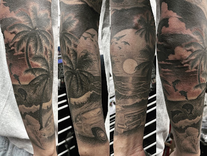神戸タトゥースタジオ FUNKY GUNS TATTOO 暴銃刺青